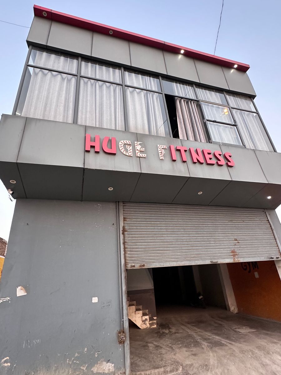 Huge Fitness Gym facility